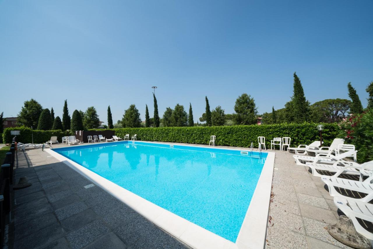 Gardappartamenti Sorgente Pool Sirmione Exterior foto