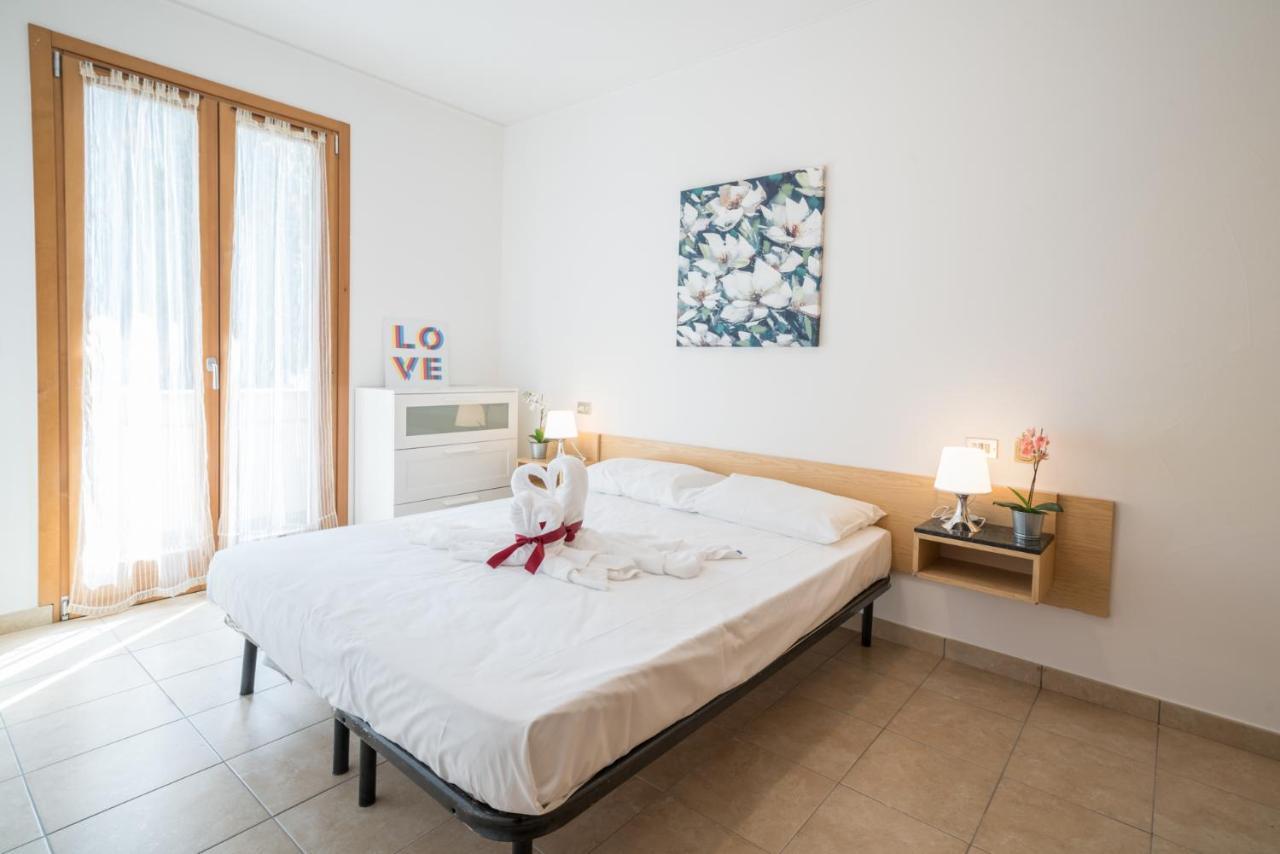 Gardappartamenti Sorgente Pool Sirmione Exterior foto